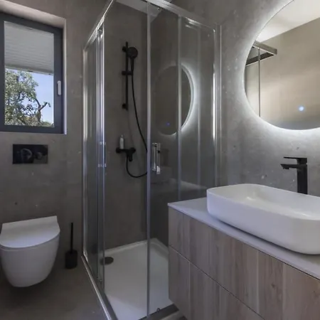 Mare Solis Pinea Apartment *