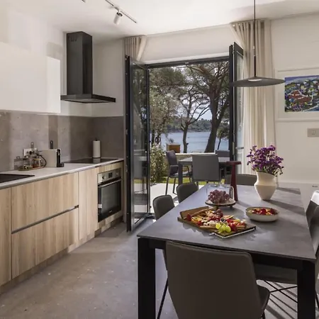 Mare Solis Pinea Apartment Mali Losinj